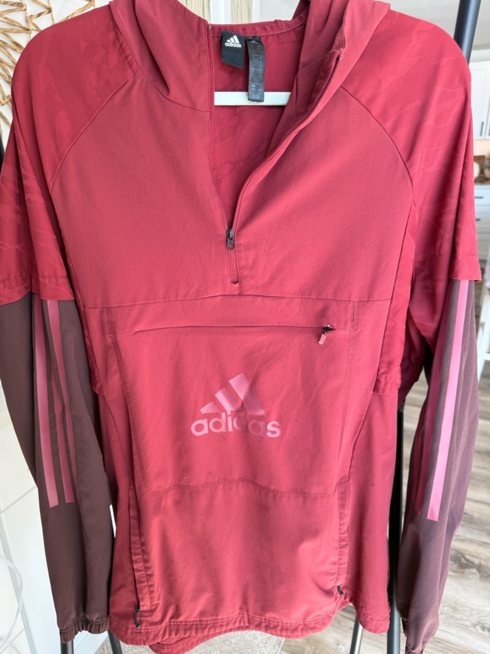 Men’s Adidas Maroon & Burgundy Hooded Pullover Windbreaker - Picture 3 of 7